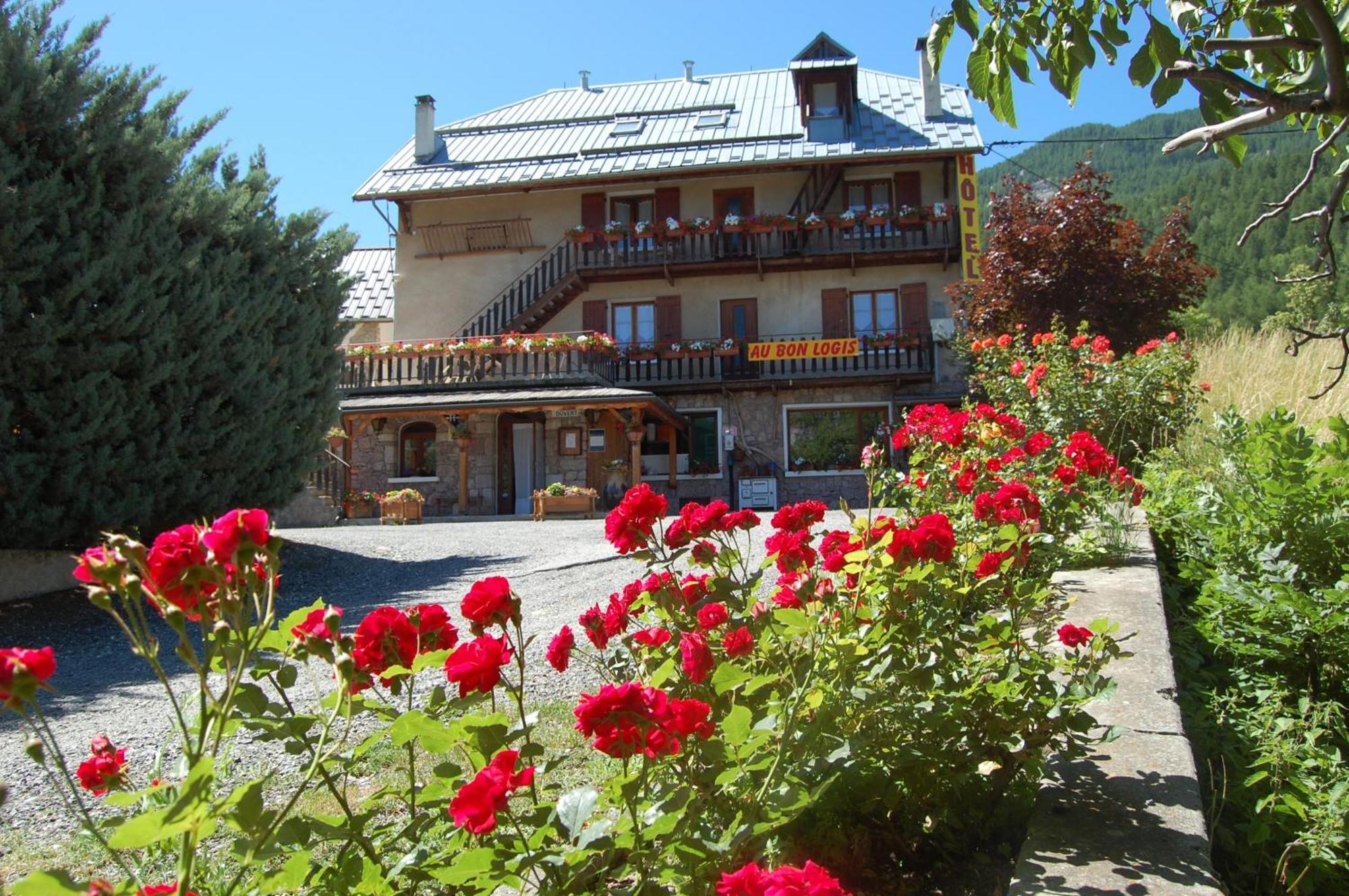 Au Bon Logis Hotell Risoul Exteriör bild